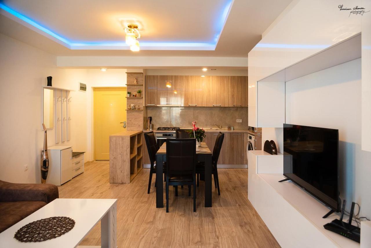 Ayan Moonlight Residence Mamaia Luaran gambar