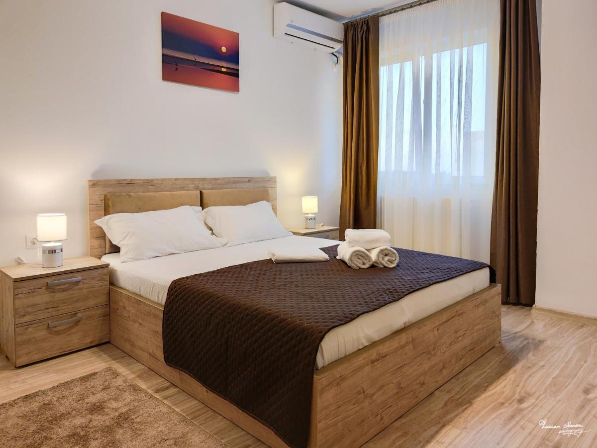 Ayan Moonlight Residence Mamaia Luaran gambar